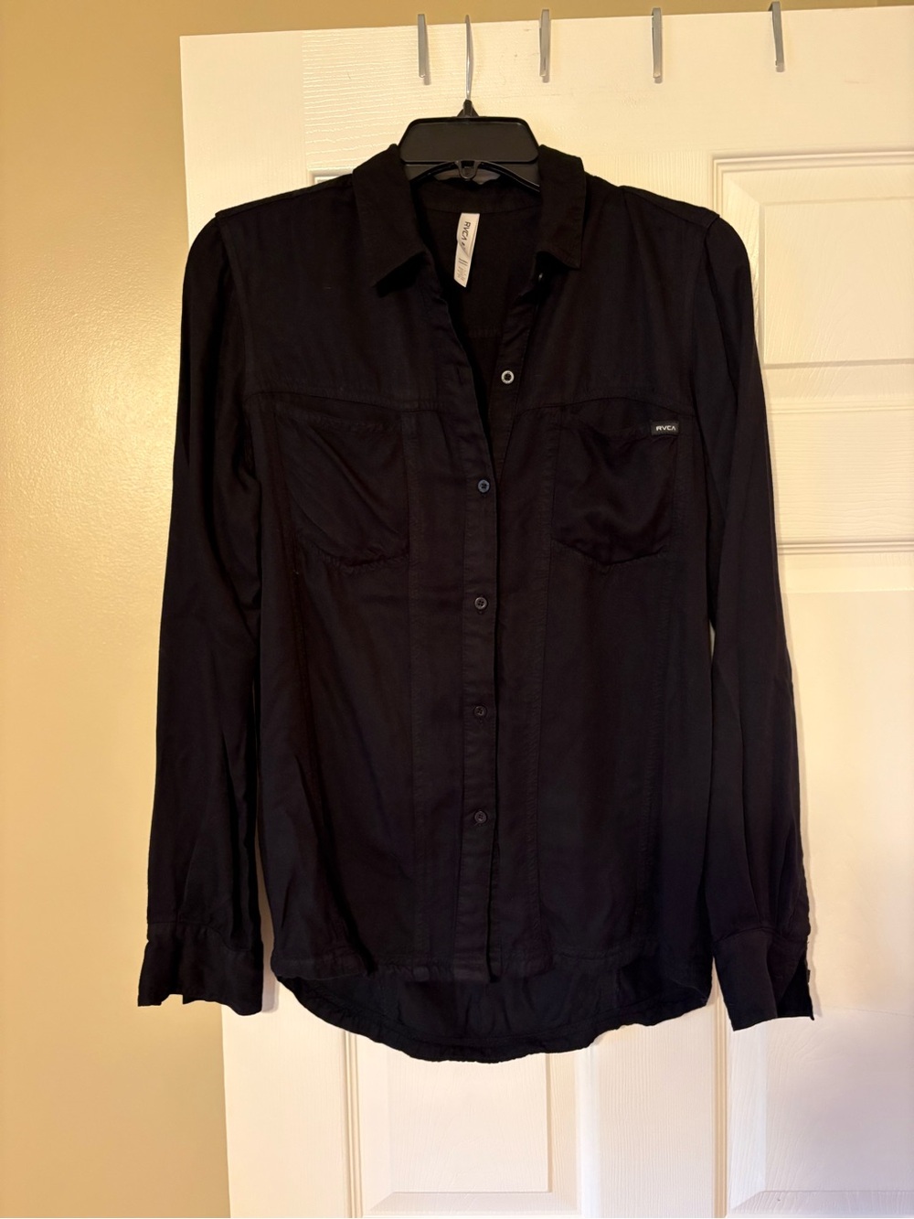 RVCA Black Button Down Shirt Womens Long Sleeve Lightweight Collared Casual Top